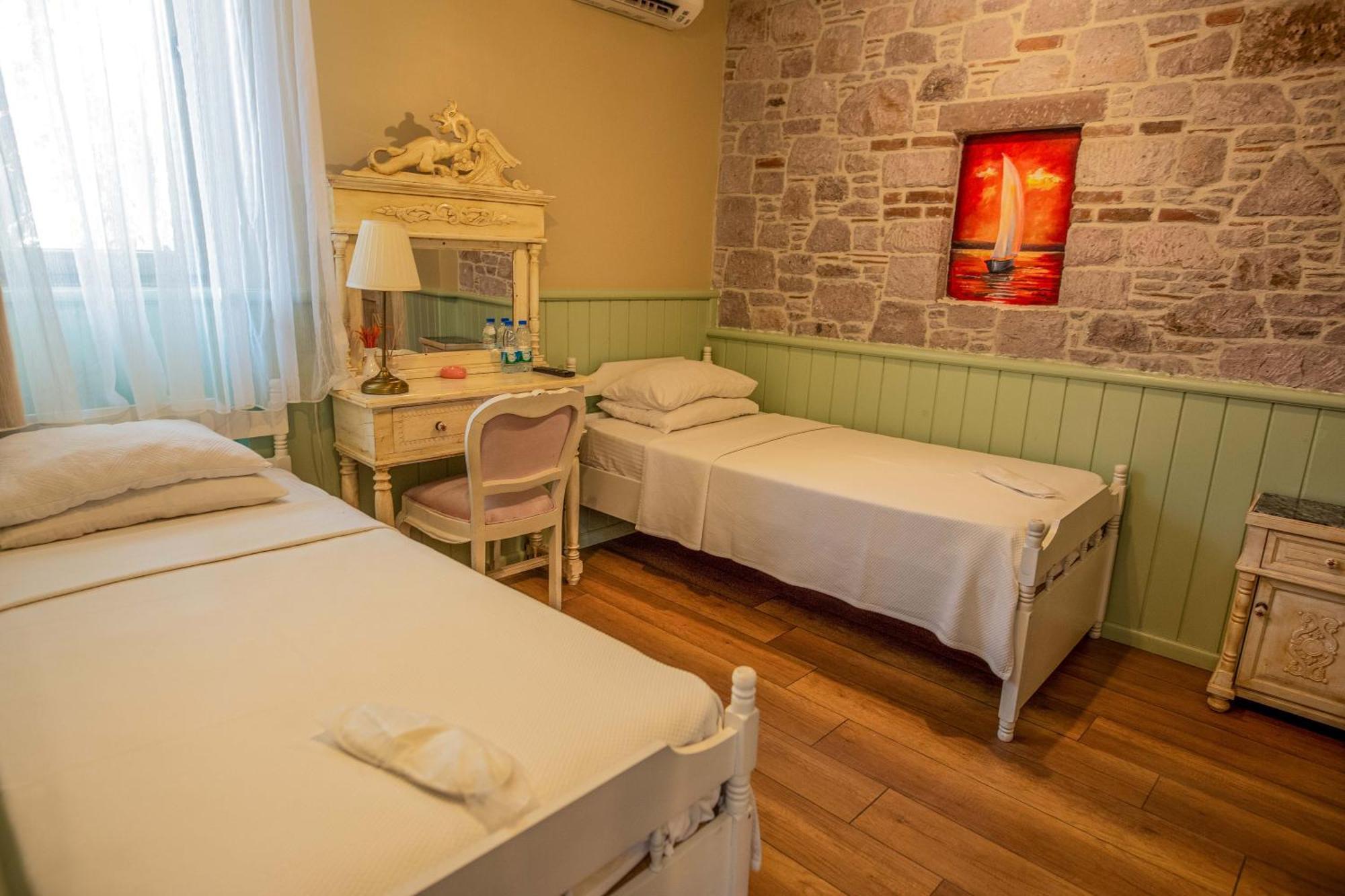Cunda Mor Limon Otel Ayvalı 外观 照片